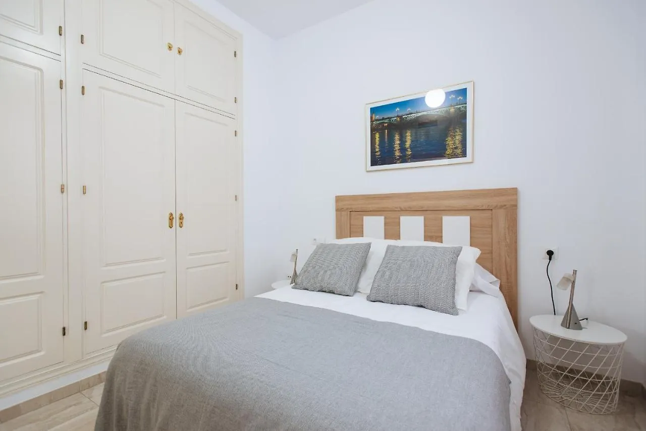 Siete Revueltas Suite Apartment Seville Spain